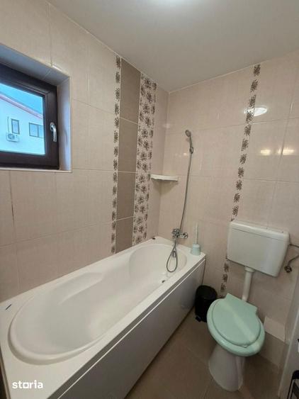 De inchiriat Apartament 3 camere - 7