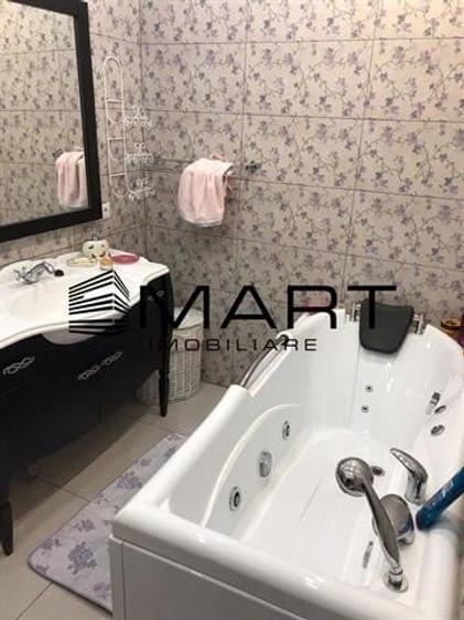 Casă cu 9 camere cu Teren 300 Mp în Terezian