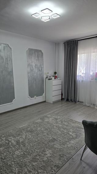 Apartament cu 2 camere decomandat în 1 Decembrie 1918