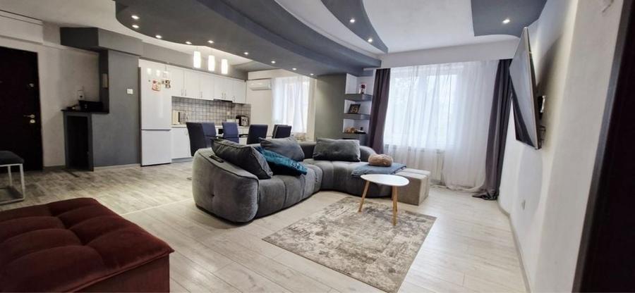 Apartament cu 4 camere în Central