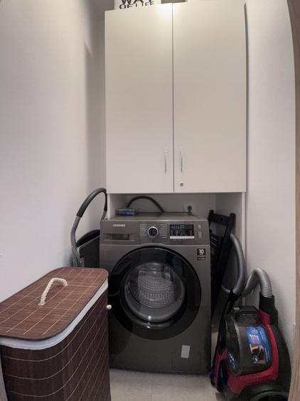 Apartament cu 2 camere decomandat, mobilat în Tractorul