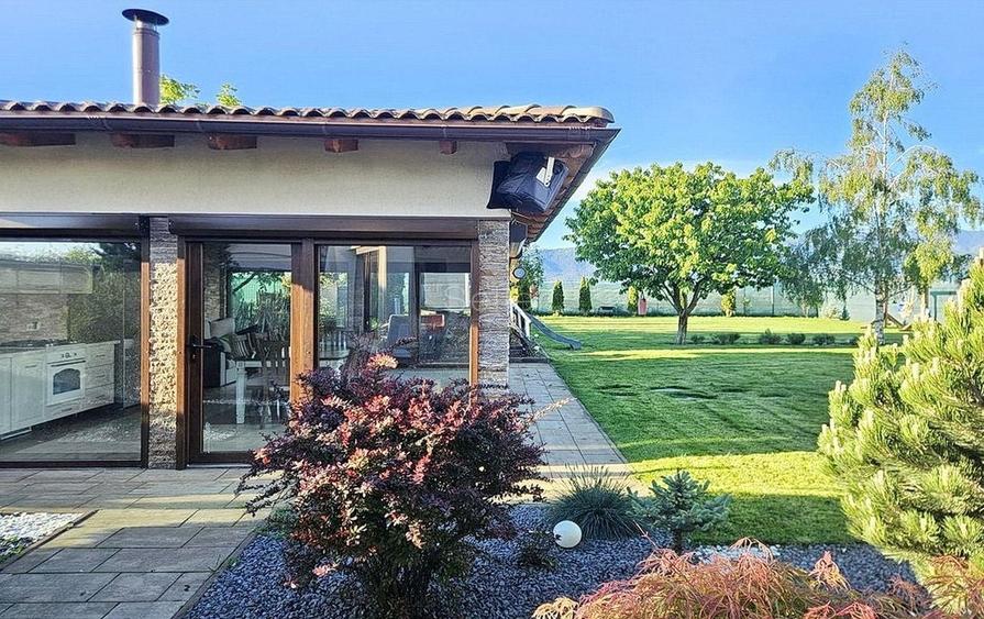 Structura Generoasa Zona Linistita - 37