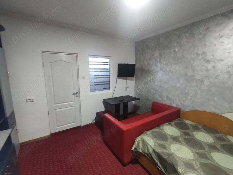 Inchiriez garsoniera la curte - 4