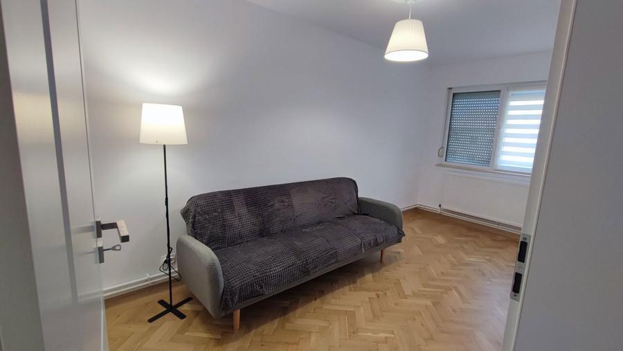 Aparament Medicina Noua - chirie 3 decomandate AC , centrala - 1