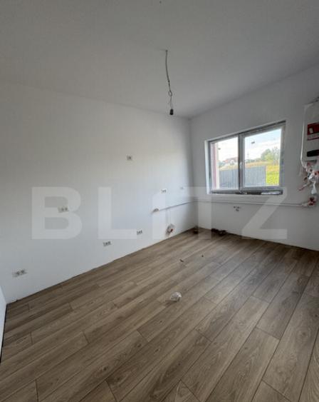 Case de vanzare , 120 mp utili ,foi?or + beci,zona reziden - 9