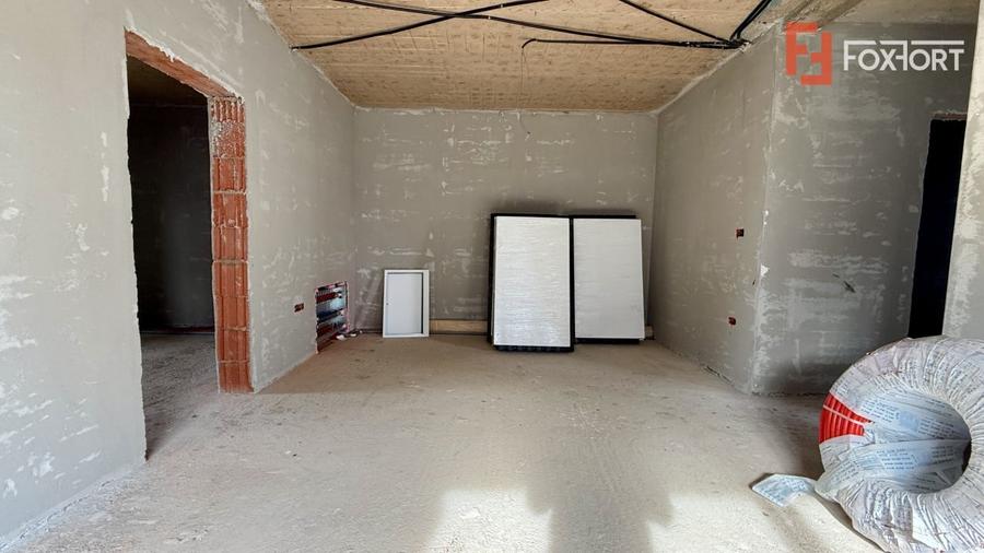 Duplex de vanzare, 3 camere pe parter + pod - Mosnita Veche - 4