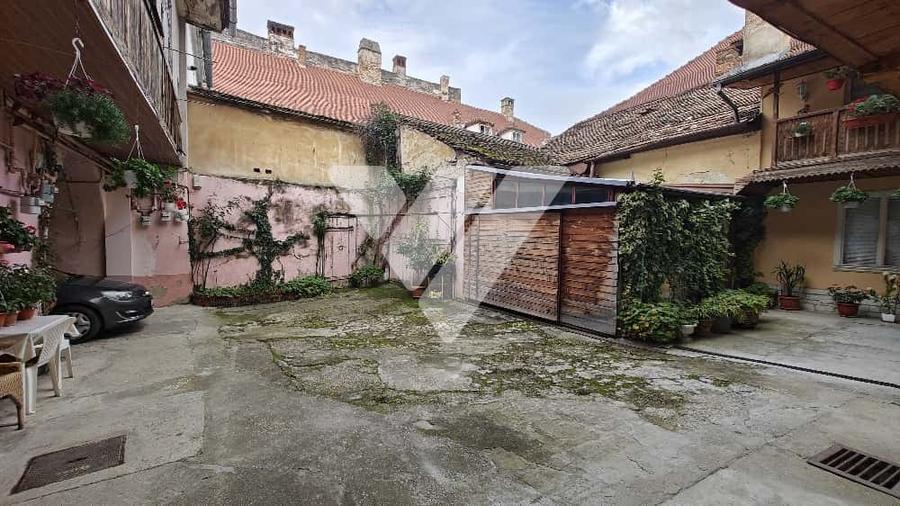 Apartament deosebit cu 3 camere in Centrul Istoric al Sibiului - 11