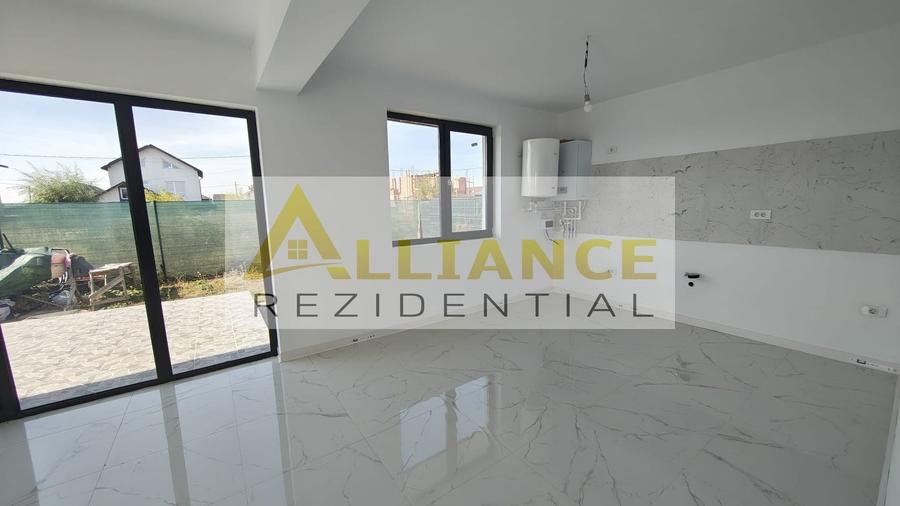 Casă individuală cu 4 camere cu Canalizare în Berceni