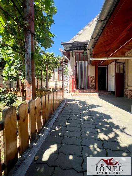 Vanzare casa in Ciugud 1800 mp teren - 2