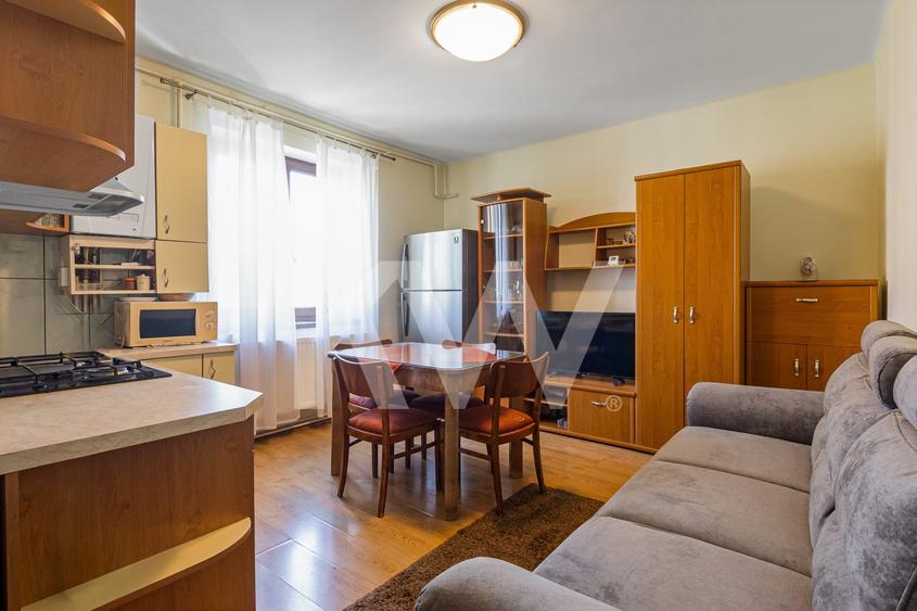 Garsonieră spatioasa - 48mp utili - Pietonala Racadau - parcare+gradina - 1