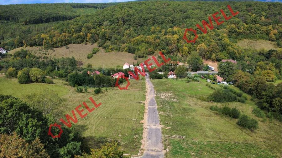 De vânzare 9 parcele de teren intravilan în localitatea Vâlcele, la ieșirea spre - 2