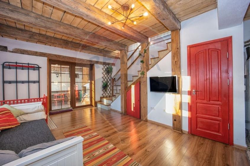 Casă cu două corpuri, teren 835 mp, str. I.L. Caragiale, Râșnov - 15