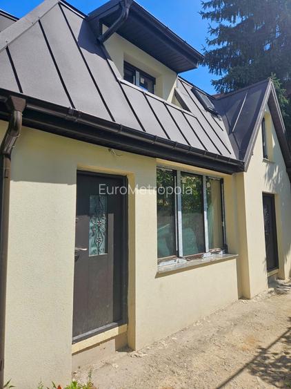 Casa de vanzare 4 camere Stefan cel Mare ideala office Casa de vanzare 4 camere Stefan cel Mare ideala office