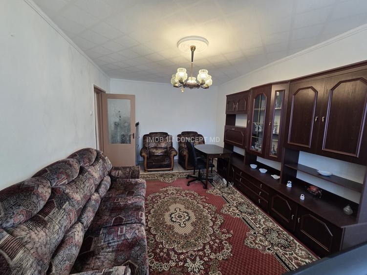 VANZARE APARTAMENT 4 CAMERE zona REUBLICII-NORD - 2