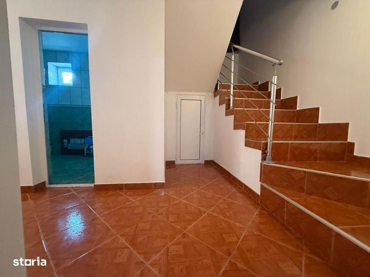 De vanzare casa Ciorani - 180000 euro - 19