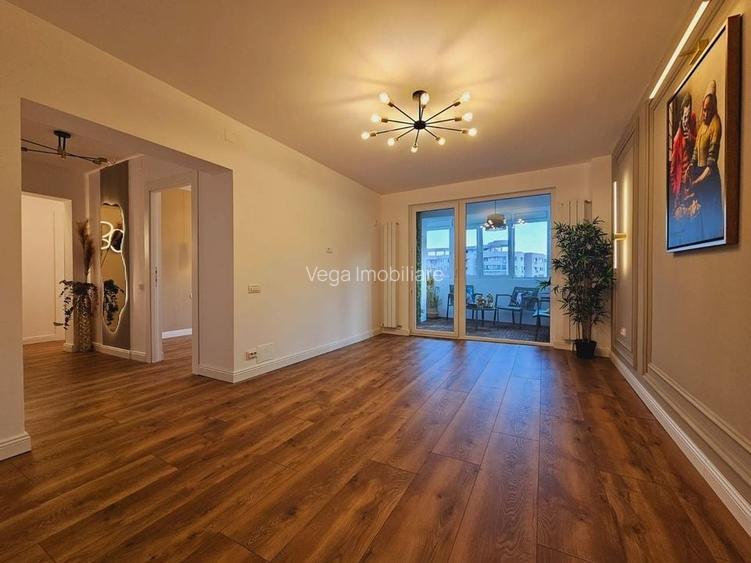 2 camere finisat si renovat LUX - metrou Piata VIctoriei 2 camere finisat si renovat LUX - metrou Piata VIctoriei