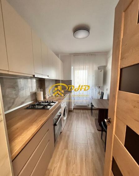 Doua camere decomandat,zona Pacurari Posta,la bulevard,lift,CT - 10