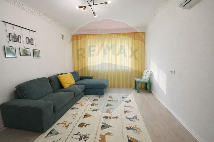 Apartament cu 3 camere de vânzare în zona Tomis Nord Constanta - 1