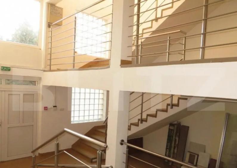 Casa de vanzare , anterior clinica medicala , 1174mp, 30 cam - 3