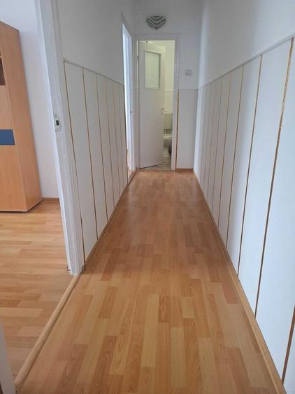 Inchiriez apartament 3 camere - 5