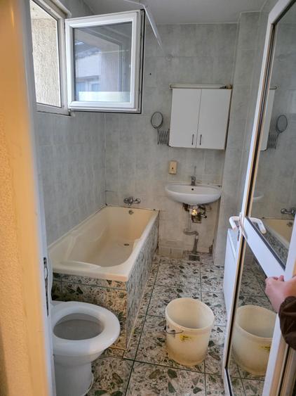 Iancului , 2 minute metrou - 21