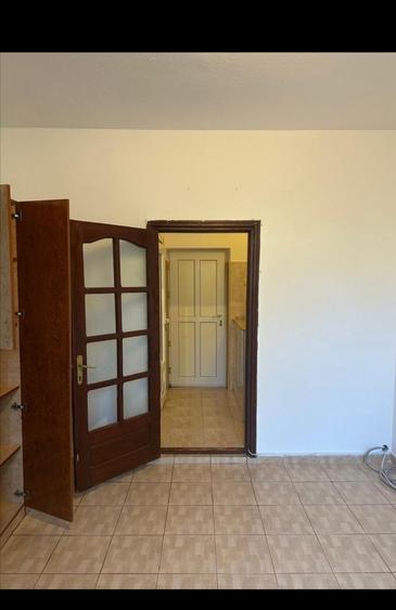 Garsoniera +Boxa/Libera imediat - 3minute de gara - 2