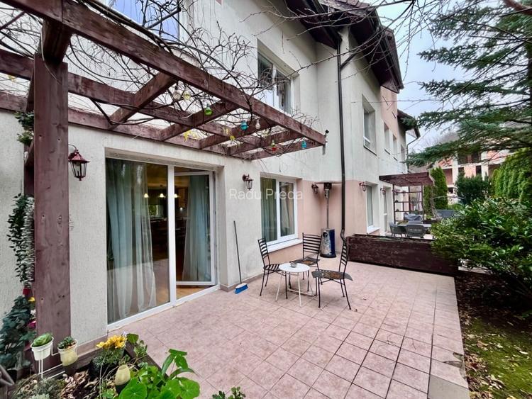 Apartament cu 4 camere in cartierul Noua langa padure