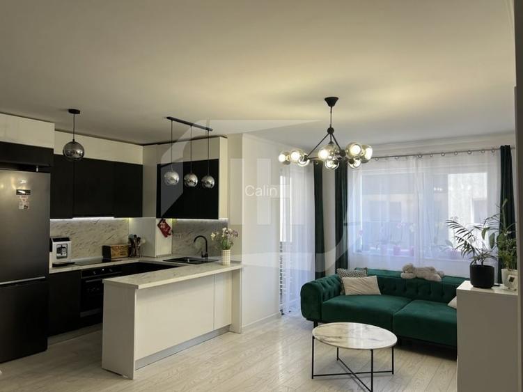 Apartament 3 camere 2 bai, parcare, zona Vivo Apartament 3 camere 2 bai, parcare, zona Vivo