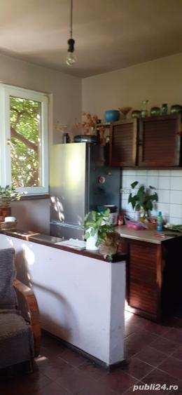 Casa cu etaj de vanzare,zona Primariei,curte comuna,atipica - 1