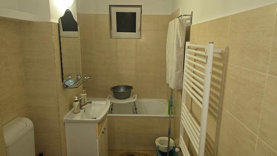 Vand apartament cu 3 camere decomandat in Deva, zona George Enescu etaj 1, - 9
