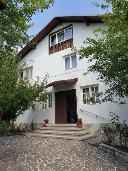 Breaza casa superba  in zona foarte pitoreasca - 1