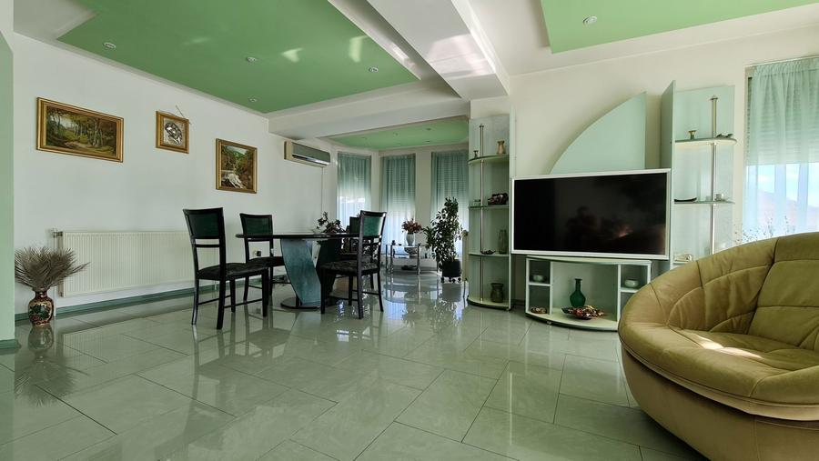 Vand Casa P+1 cu piscina, Curtea de Arges - 4