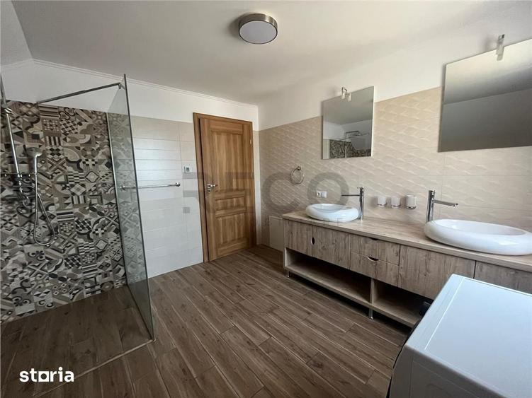 Casă cu 4 camere cu Teren 500 Mp în Central