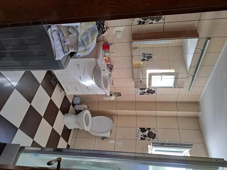 Casa-Vila ultrafinisata in regim D+P+E cu toate utilitatile pe 900 mp,teren - 6