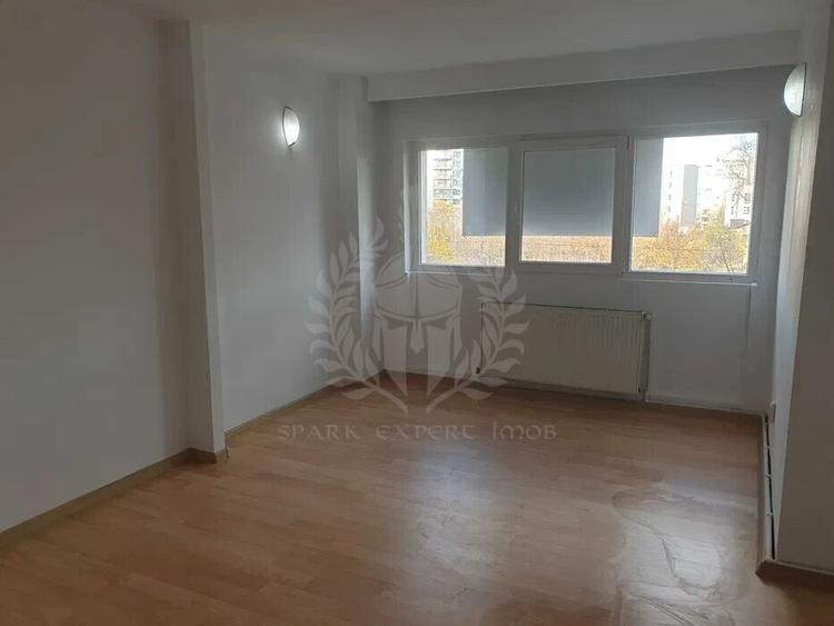 SPATIU BIROURI// ULTRACENTRAL - 4