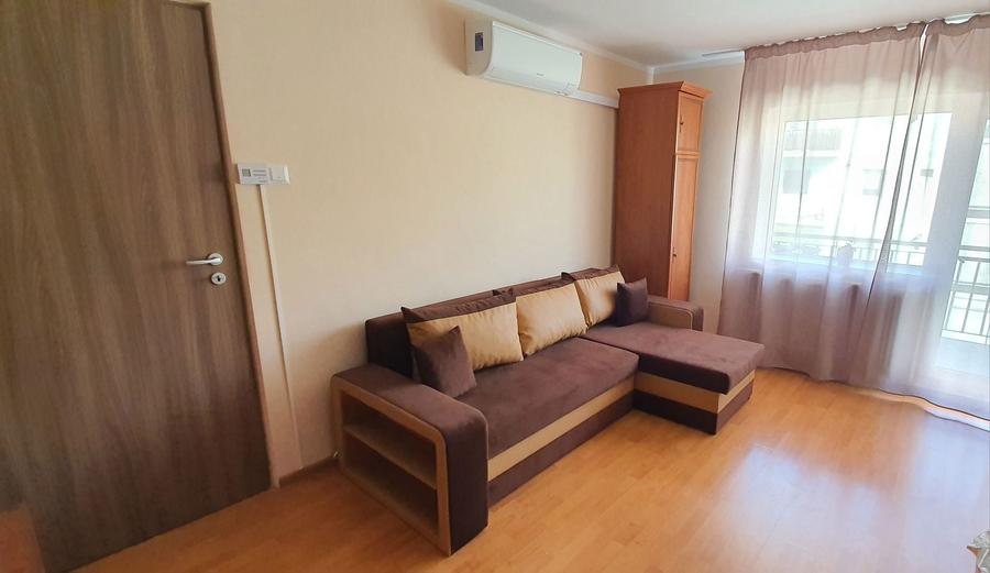 Apartament 2 camere de inchiriat pe termen lung in Sepsi, zona Strand. Dotat cu AC,mobilat. Ideal pentru un angajat la stat sau cuplu. - 2