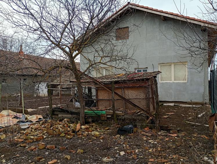 Casa Individuala Suprafete Generoase, Teren Mare, La Rosu - 4