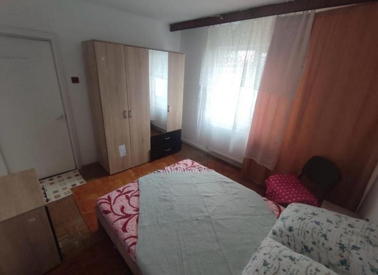 Apartament cu 2 camere, zona Podu Ros - 2