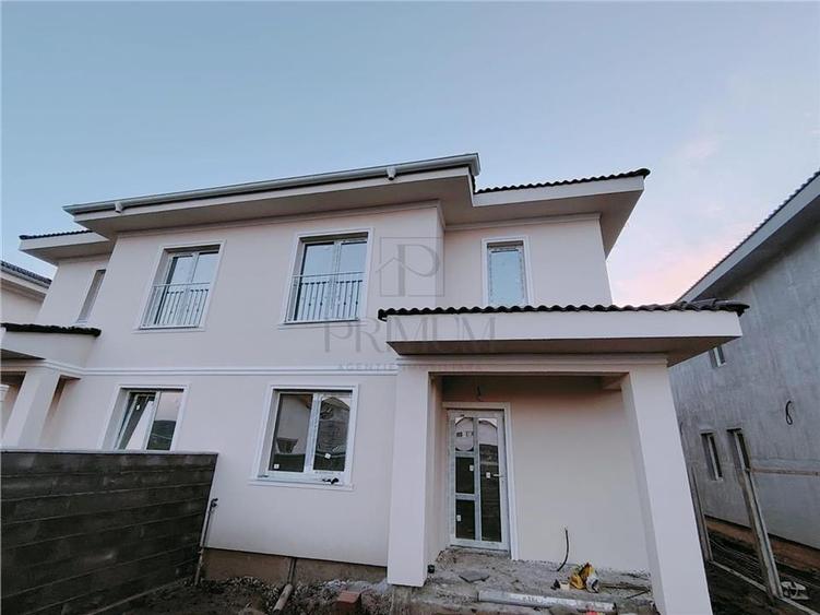 Duplex spatios - bucatarie inchisa - zona in plina dezvoltare - 2