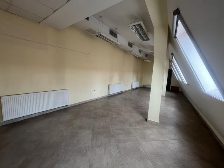 Spatiu birou central - 8