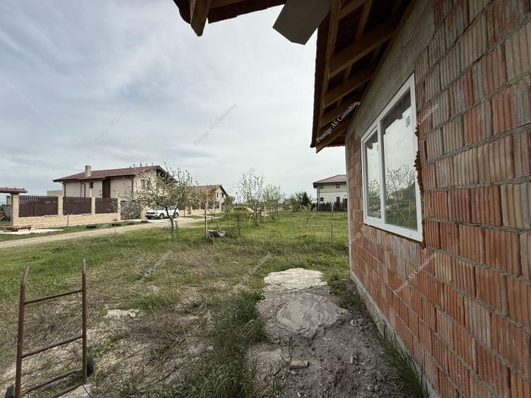 Casa la rosu dispusa pe Parter | 740 Teren | Sag - 2