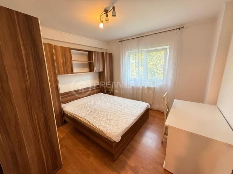 Apartament cu 2 camere decomandat în Nicolina