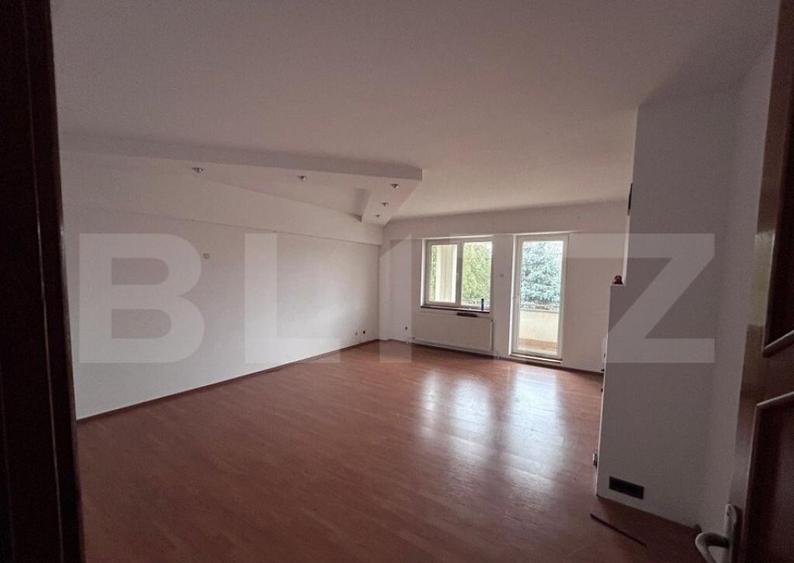 Casa cu 7 camere, 4 bai, 330 mp, 900 mp curte, zona Ford - 4