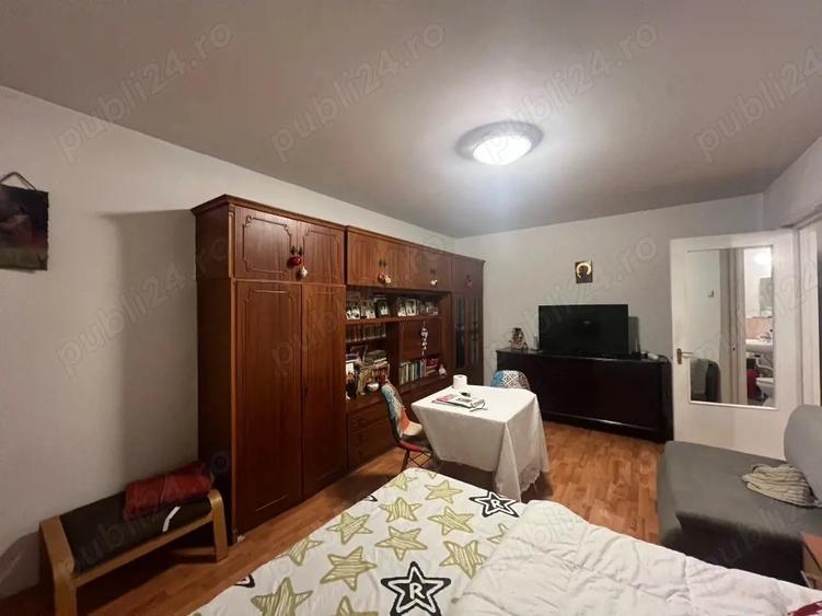 Garsoniera Str Valea Argesului Bloc 4 Etaje Mutare Imediata - 2