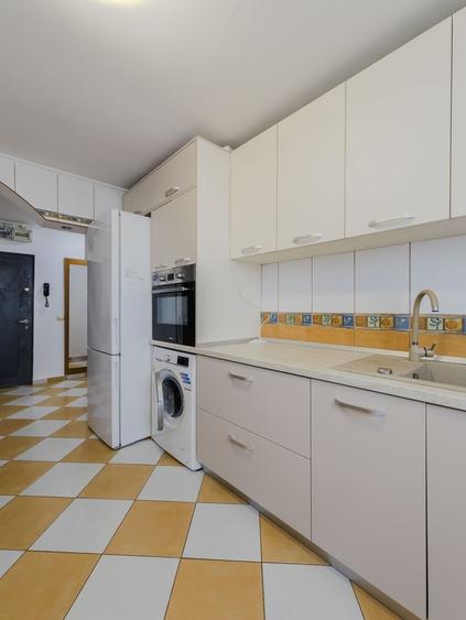 Romancierilor, Deasupra Metrou Decom, comision 0, contract ANAF, et. 9/10 - 9