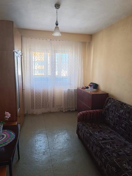 Apartament 4 camere, de vanzare, decomandat, Mana?tur, Calea Flore?ti, 82 mp - 1