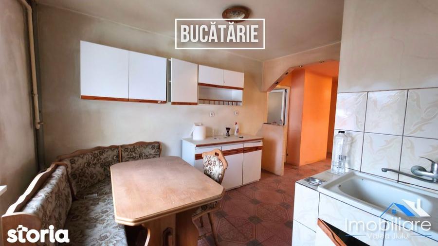 Apartament spa?ios 3 camere Vulcan, Zona Dinca | 75 mp | Etaj 3 - 9