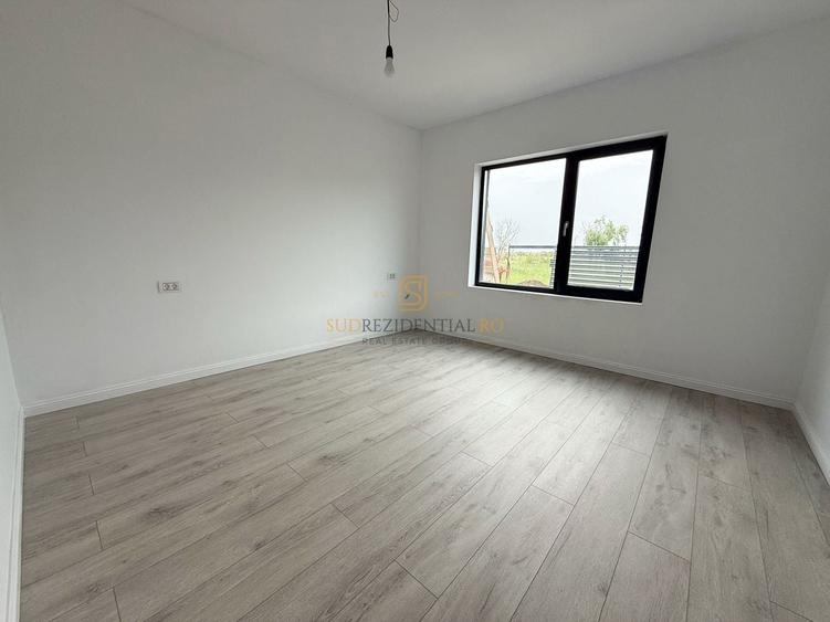 Casa Individuala cu 3 camere, 2 bai, teren 375 mp - zona centrala - 9