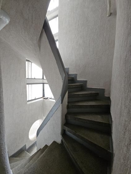 Vând apartament cu 2 camere str Mircea - 7