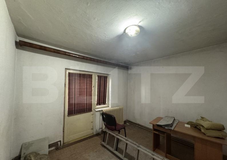 Apartament 2 camere, decomandat, 57mp, zona Piata Mare - 2